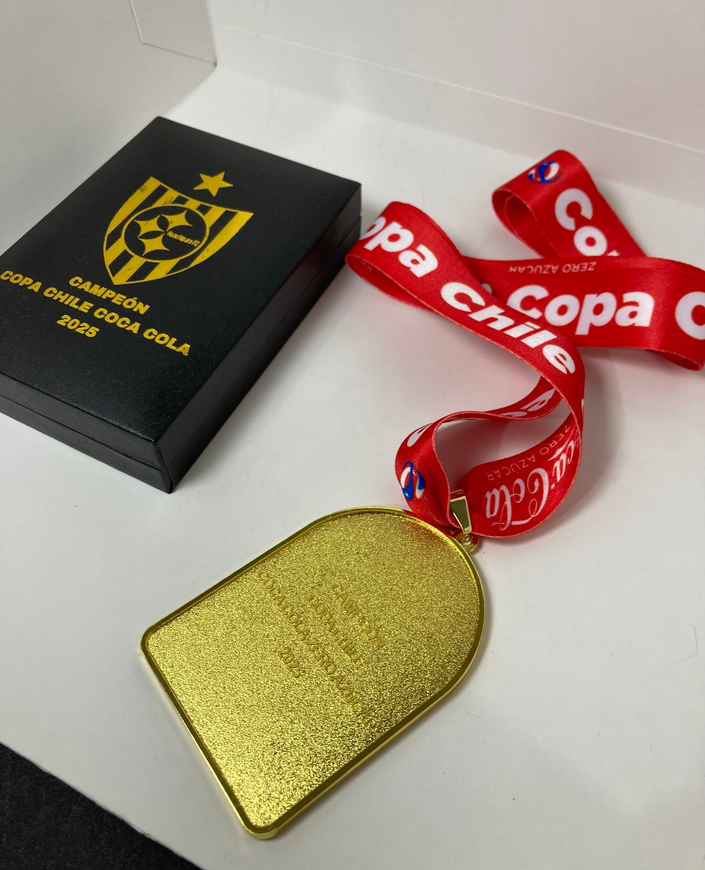 * MEDALLA CAMPEON COPA CHILE 2025 HUACHIPATO