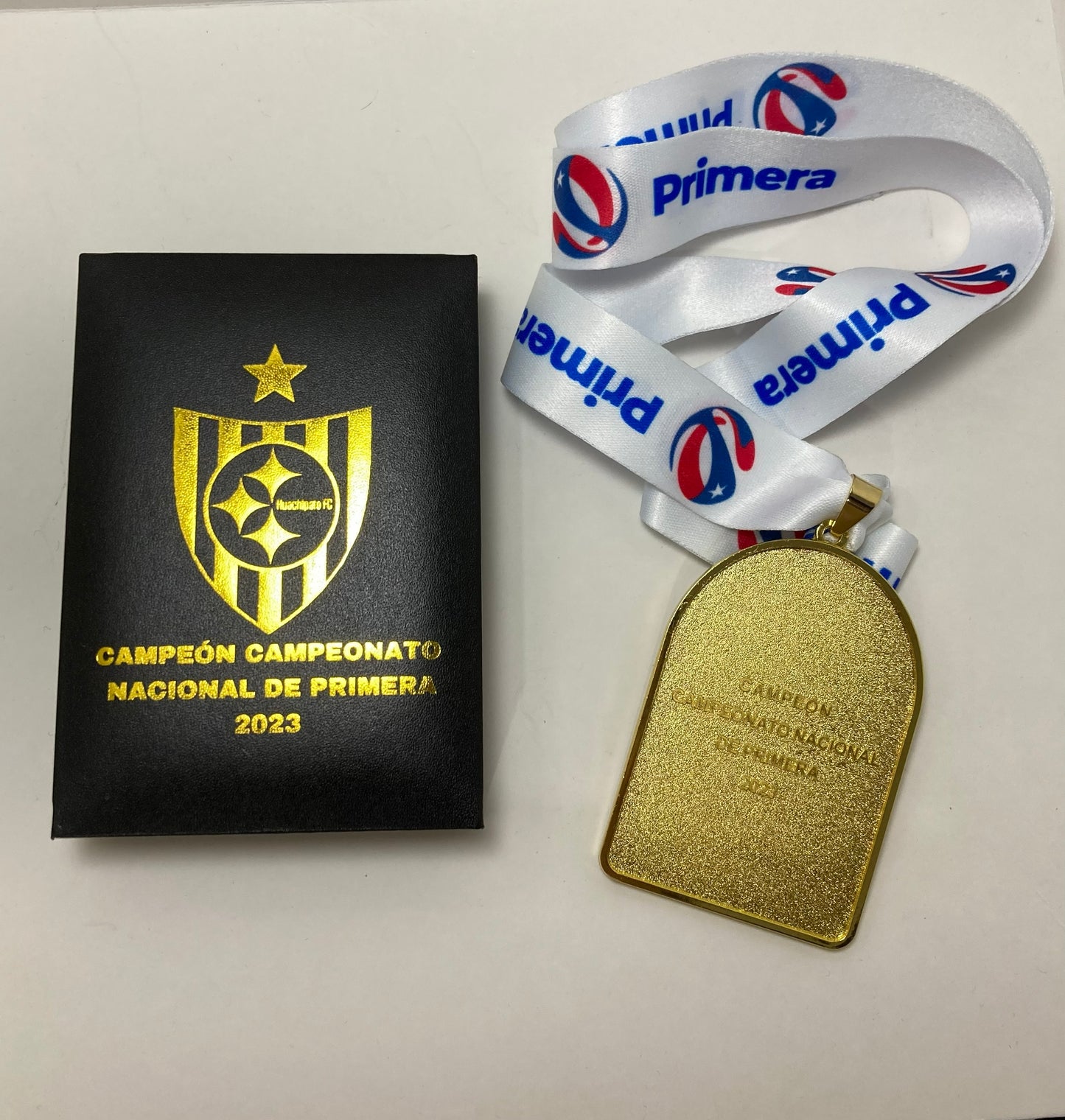 * MEDALLA CAMPEÓN DE PRIMERA DIVISIÓN 2023 HUACHIPATO