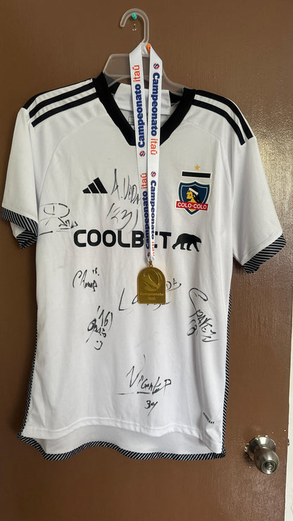 Medalla Campeón 2024 COLO COLO. (Medalla + Caja + 2 Fotos + 1  FotoBook).