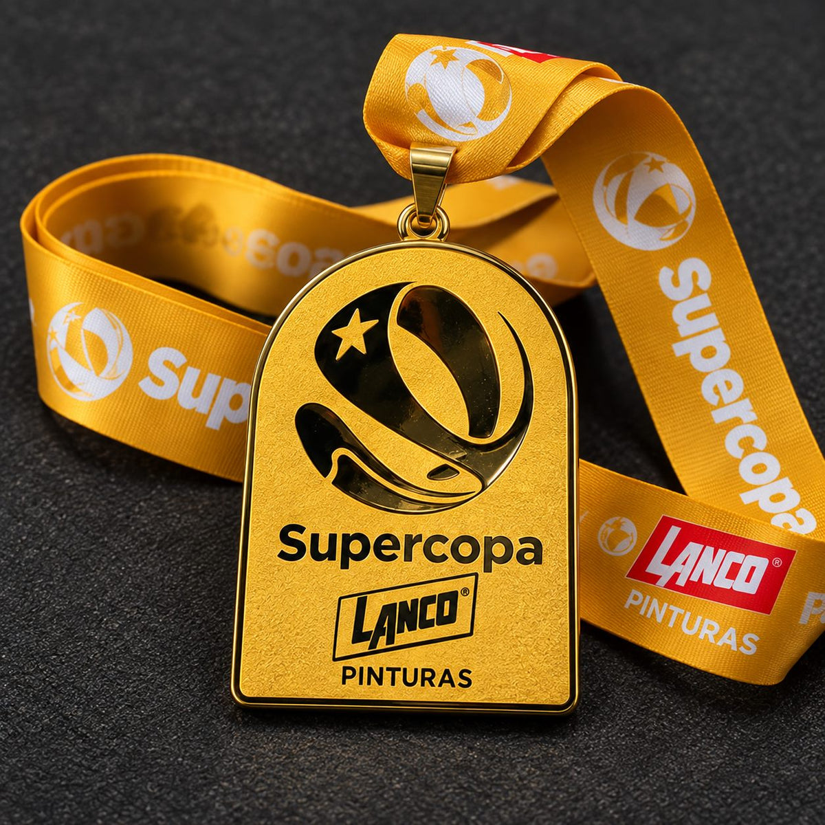 1.Medalla Supercopa Fútbol Chileno  (Medalla + Caja + 2 Fotos + 1  FotoBook).